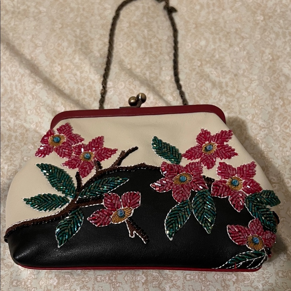 Isabella Fiore Cream and Black Floral Clutch